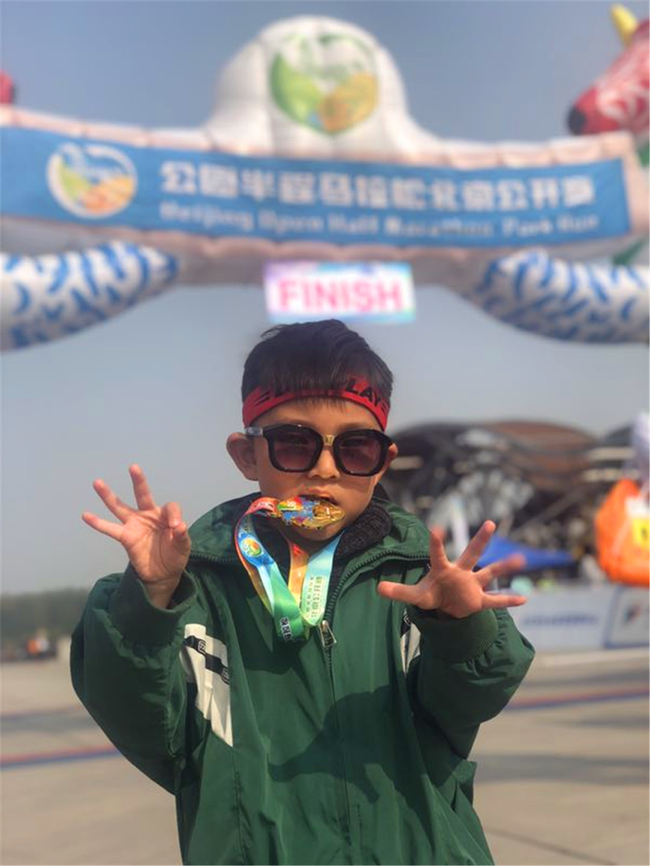 與宅緊密相關的“喪”文化更是在年輕人(rén)中得(de)到廣泛的共鳴。